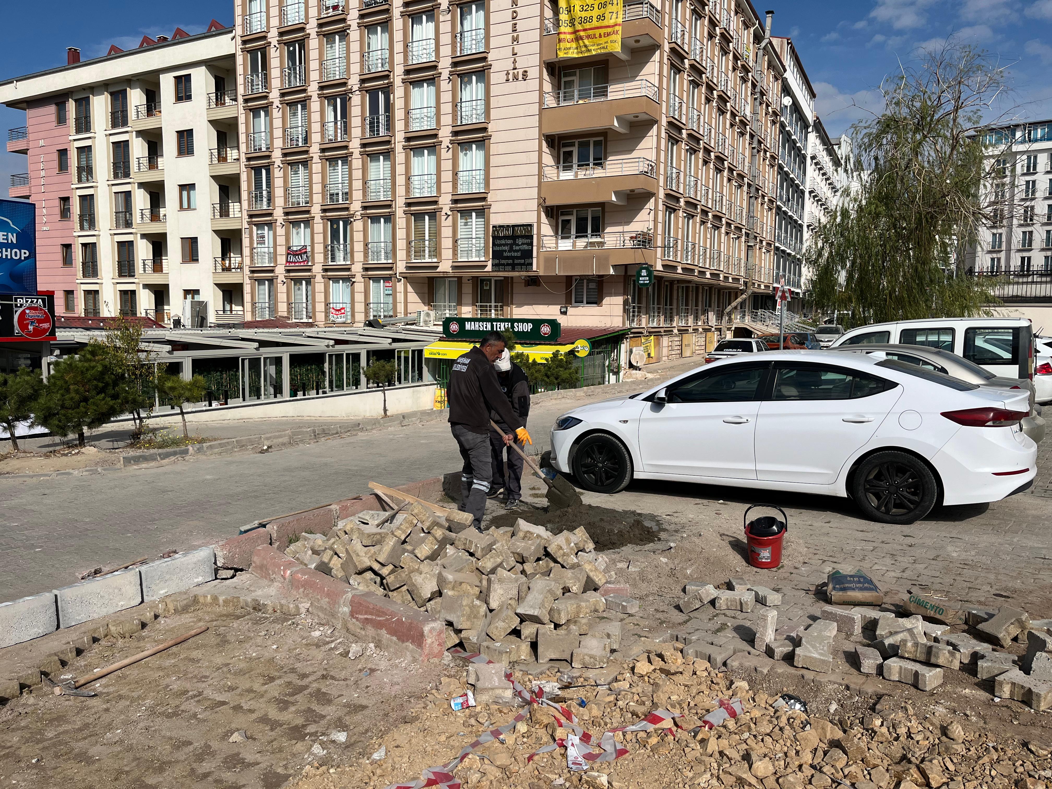 bordur-doseme-ve-tamirat-calismalarimiz-devam-ediyor