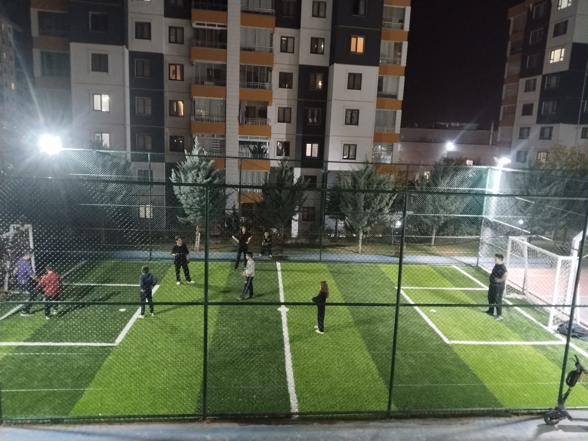daha-aydinlik-daha-guvenli-parklar