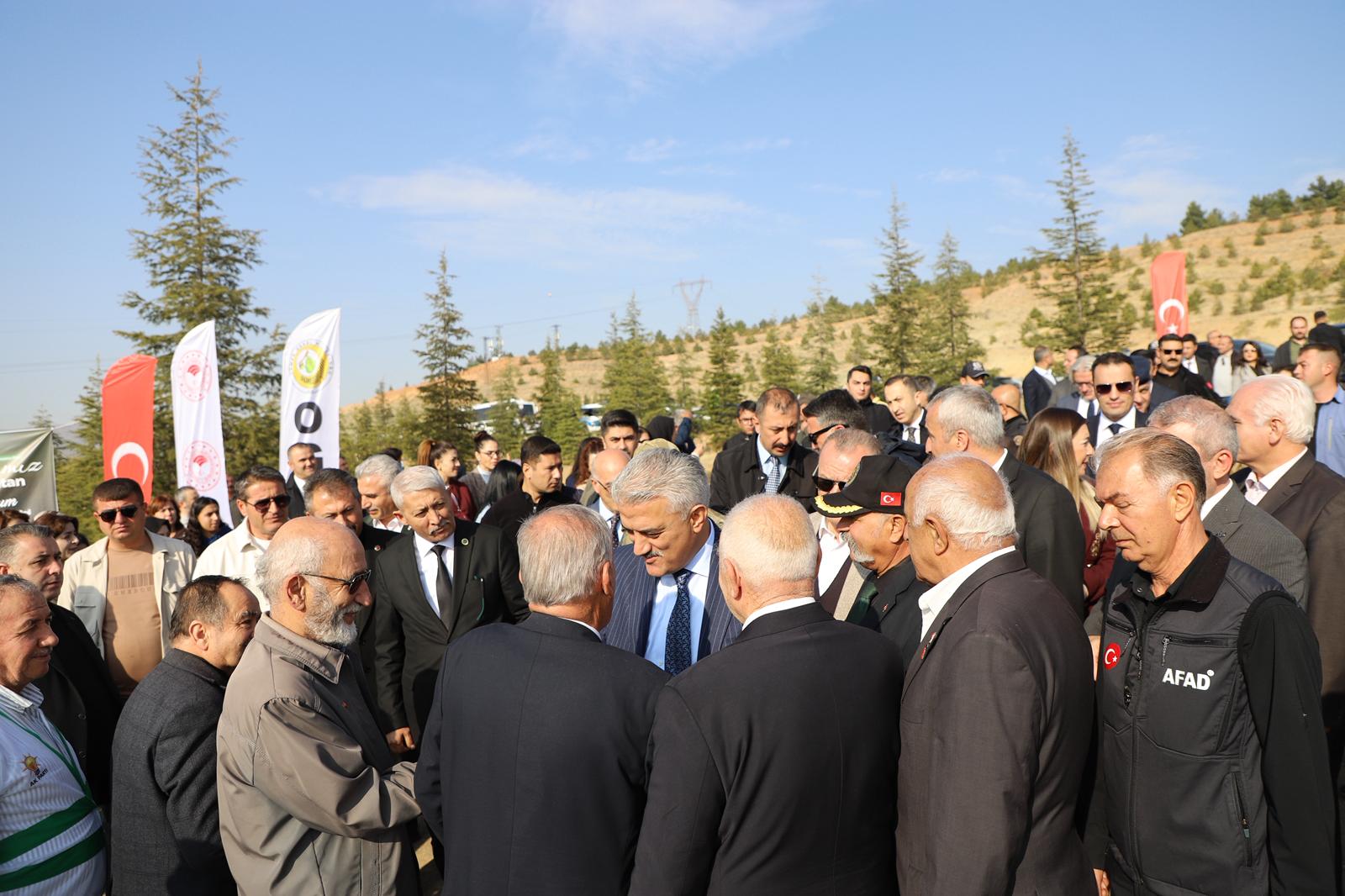 agaclandirma-gunu-kapsaminda-ilcemizi-yeni-fidanlarla-bulusturduk