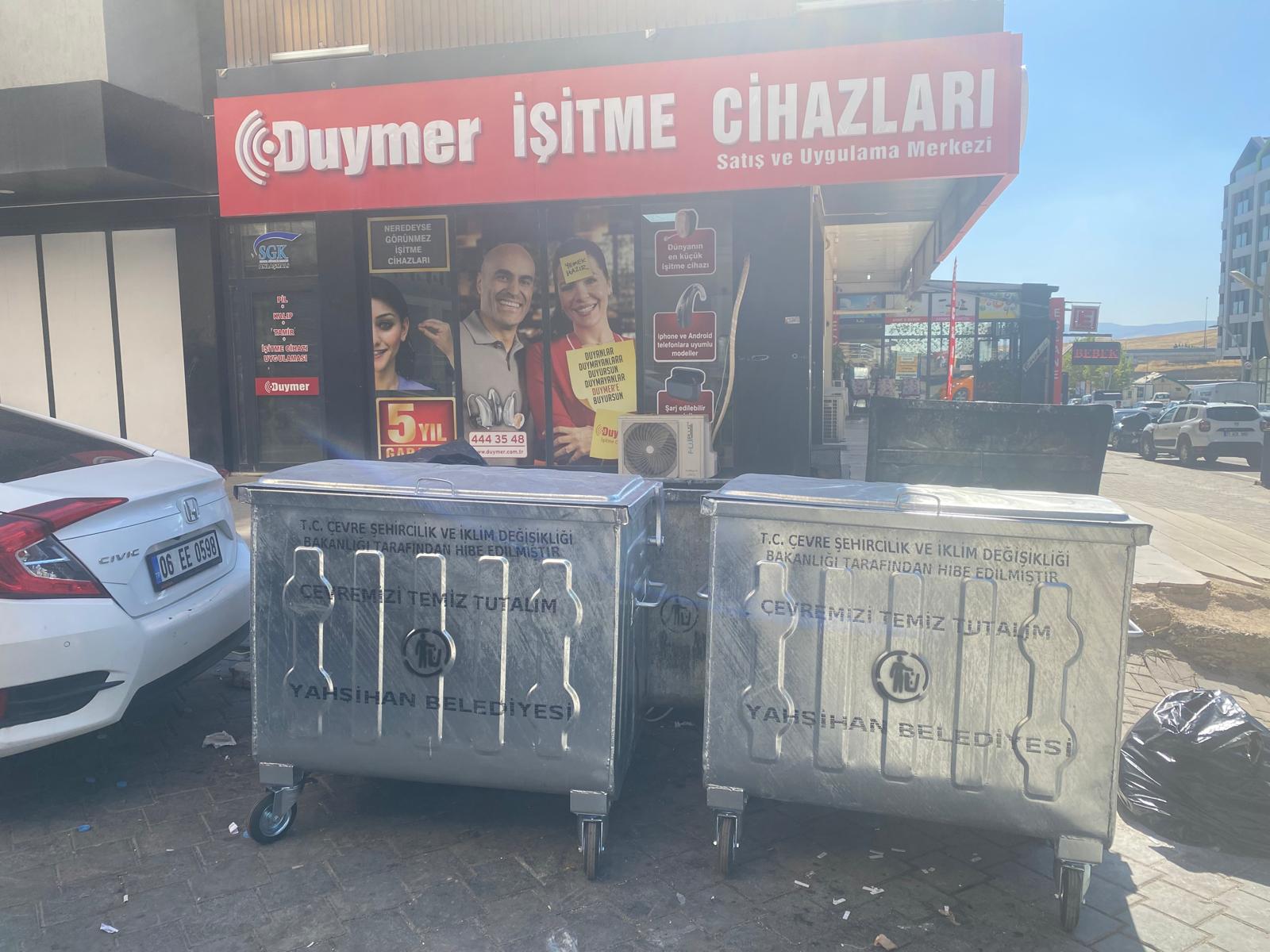 yenilenen-cop-konteynerlerimiz-yerlerini-almaya-devam-ediyor