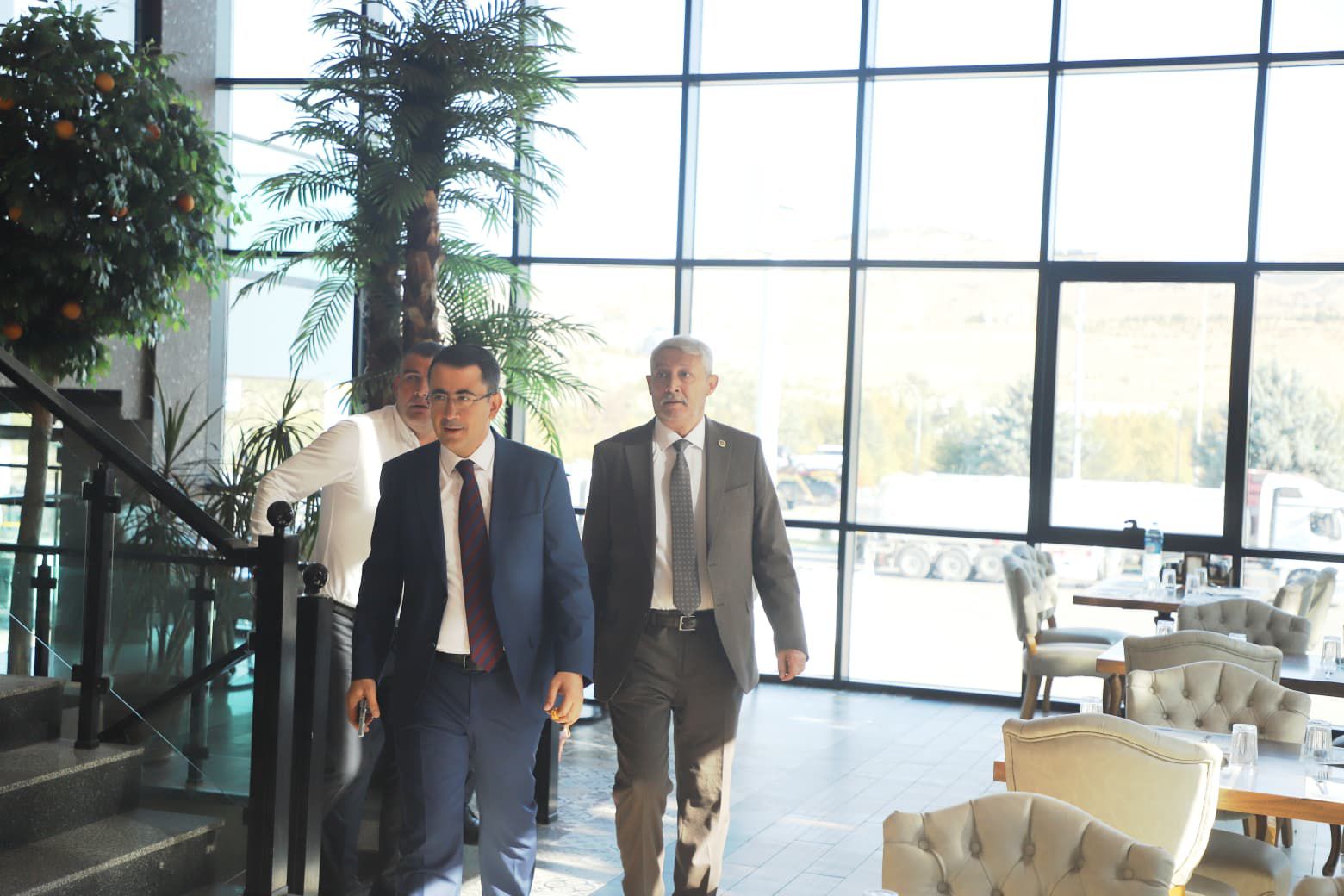 valiligimizin-duzenledigi-muhtarlar-gunu-kahvalti-programina-katilim-sagladik