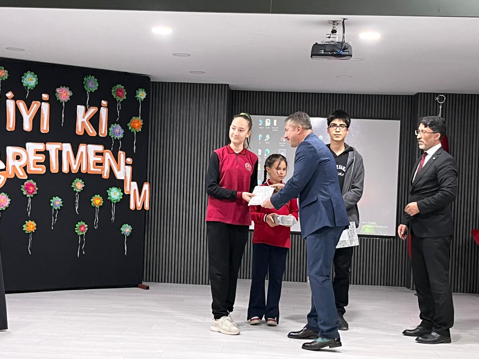 24-kasim-ogretmenler-gununuz-kutlu-olsun