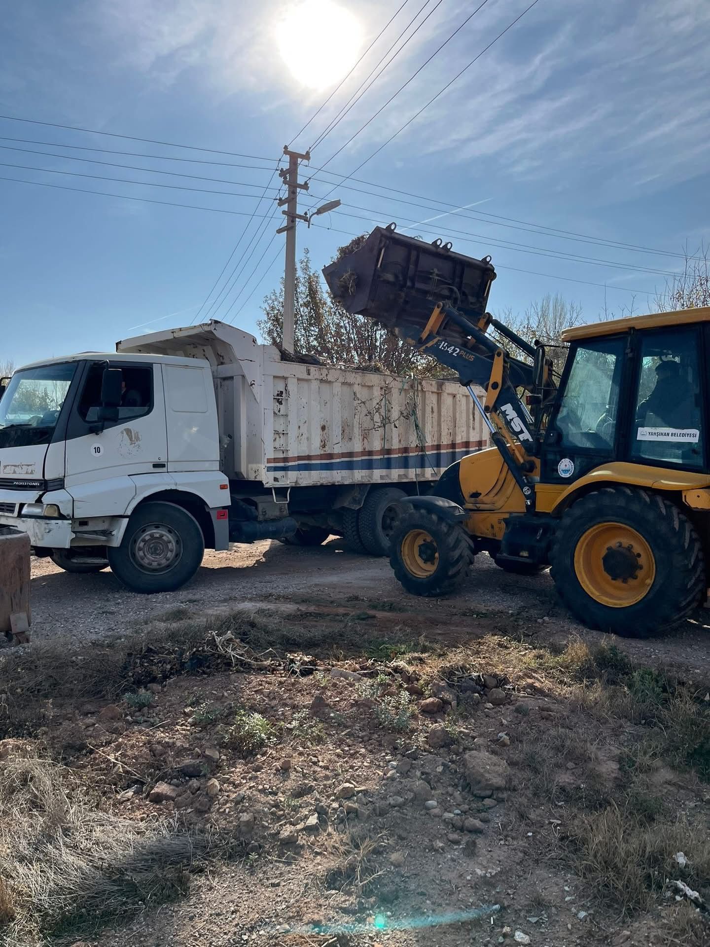 temizlik-calismalarimiz-araliksiz-devam-ediyor