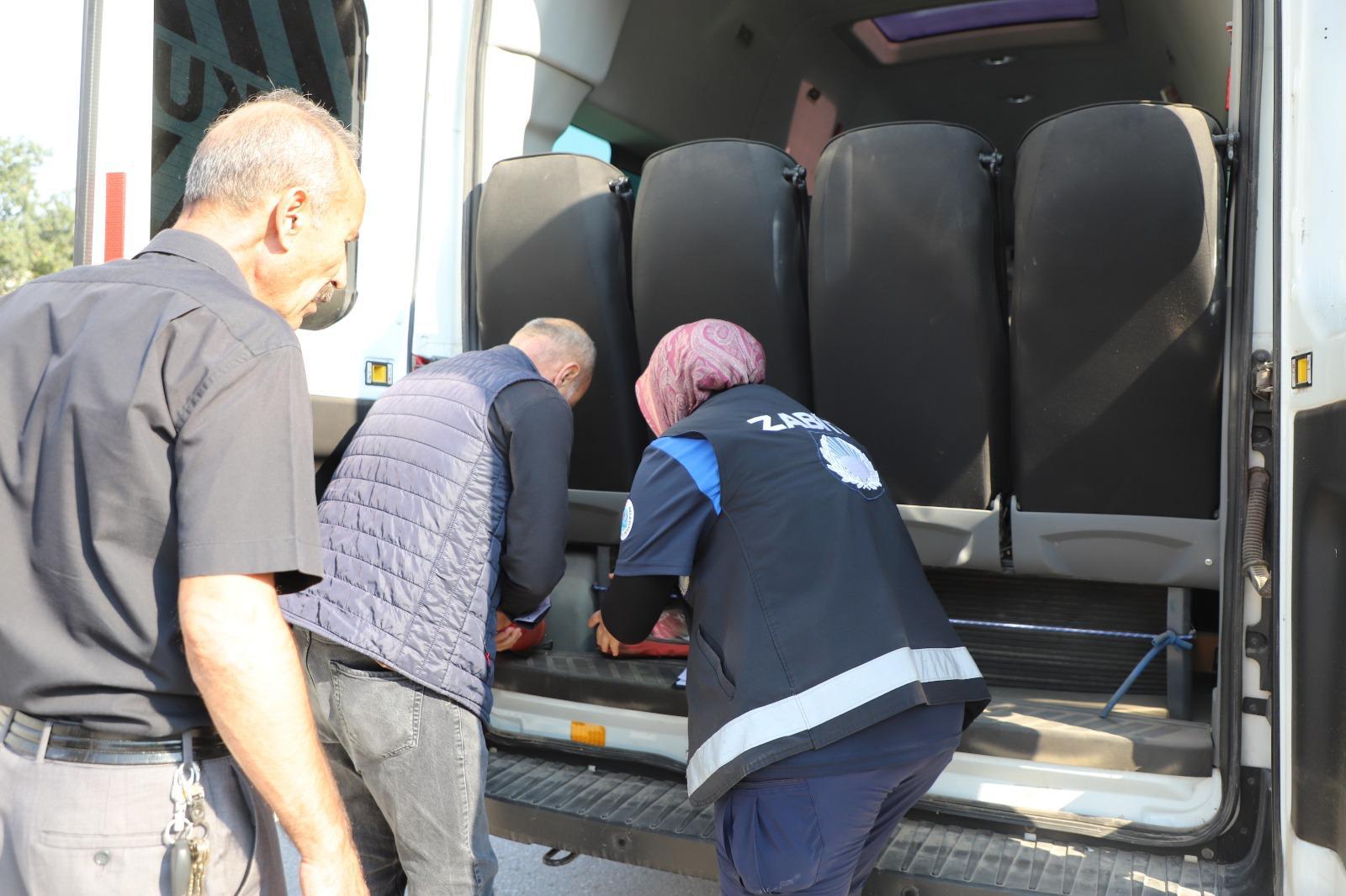 zabita-ekiplerimiz-okul-servislerindeki-denetimlerini-surduruyor